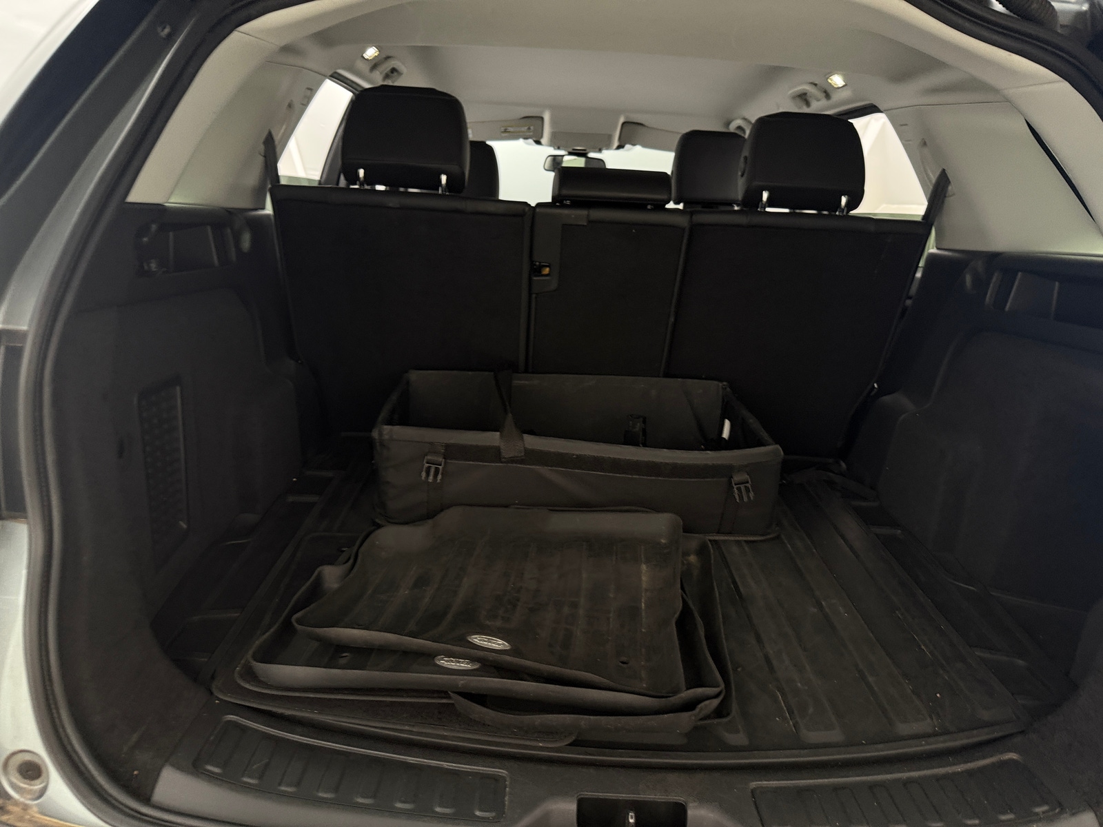 Thumbnail: 2019 Land Rover Discovery Sport - 6