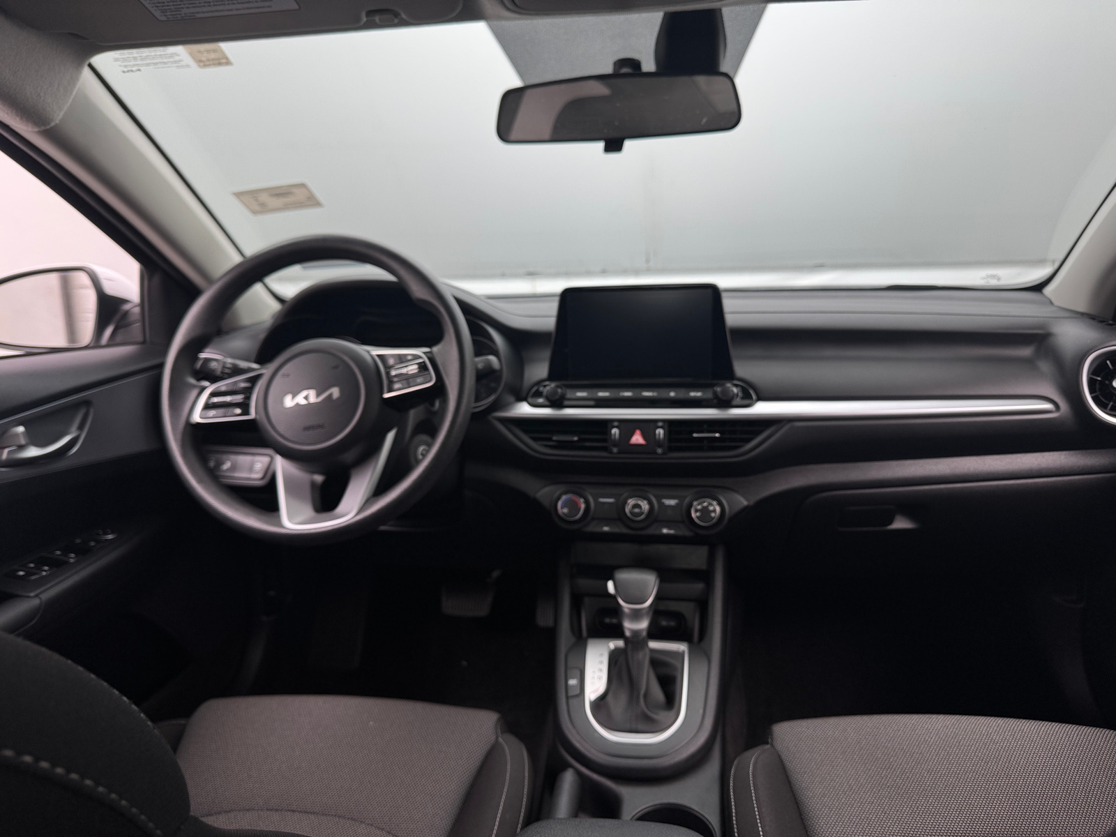 Thumbnail: 2023 Kia Forte - 3