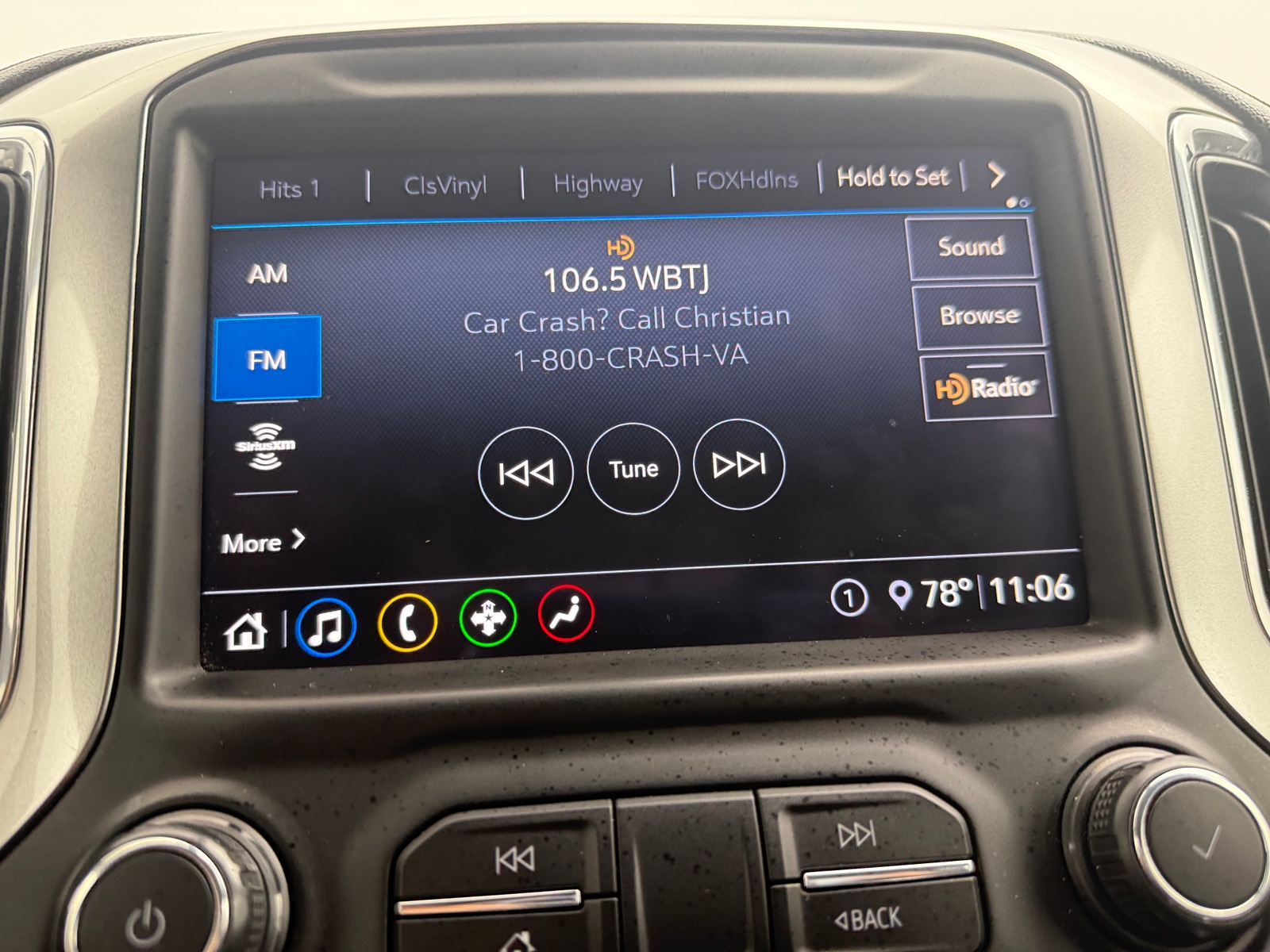 Thumbnail: 2020 Chevrolet Silverado 1500 - 3