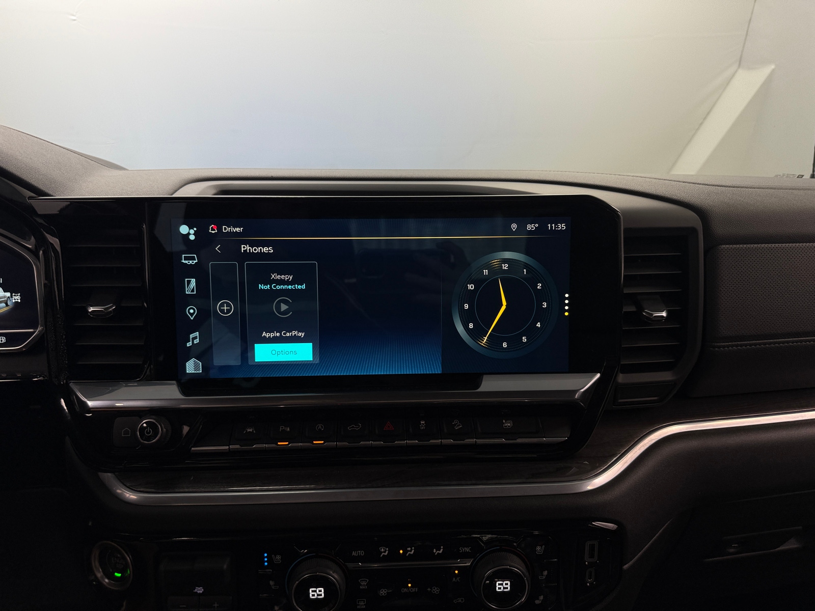 Thumbnail: 2022 Chevrolet Silverado 1500 - 3