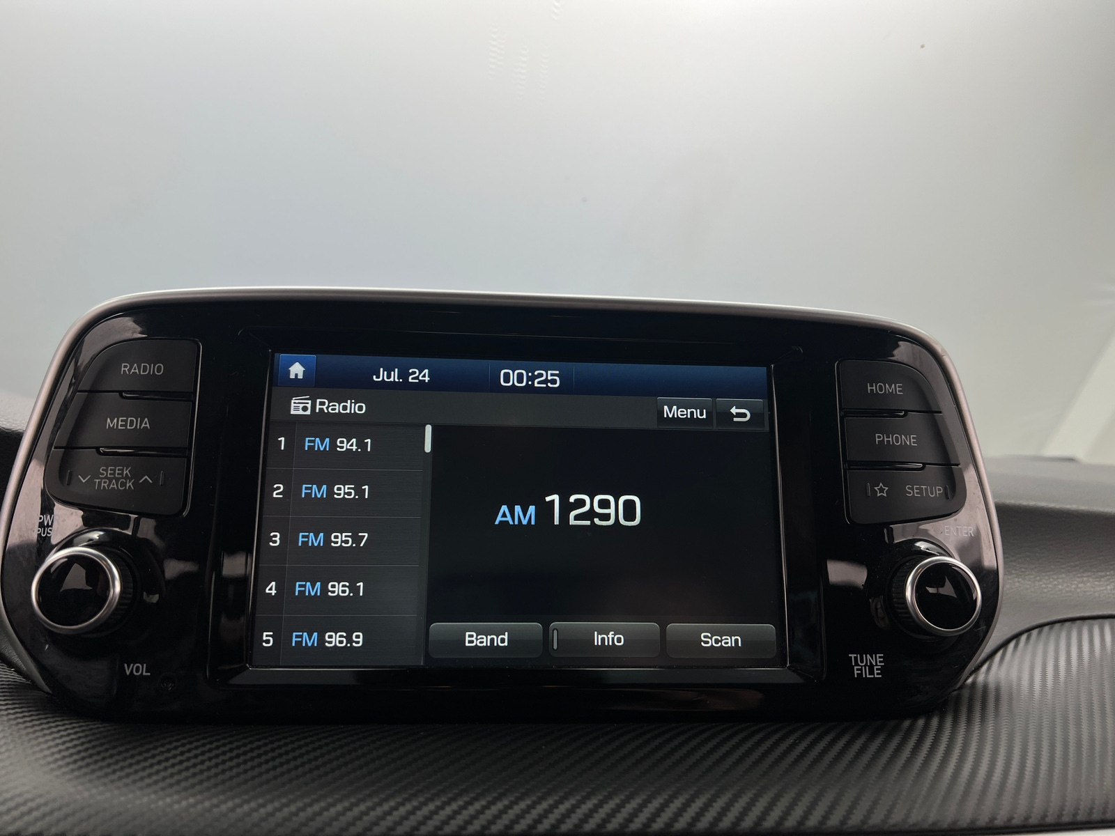 Thumbnail: 2019 Hyundai Tucson - 4