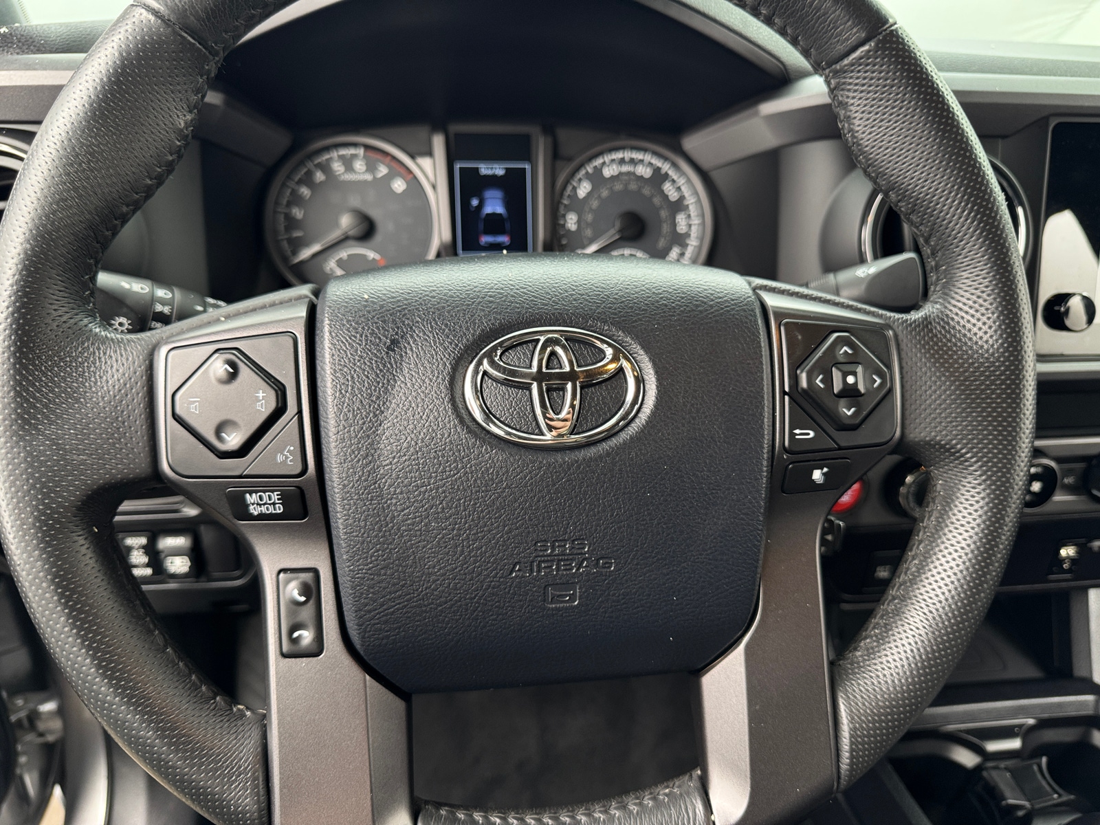Thumbnail: 2017 Toyota Tacoma - 5