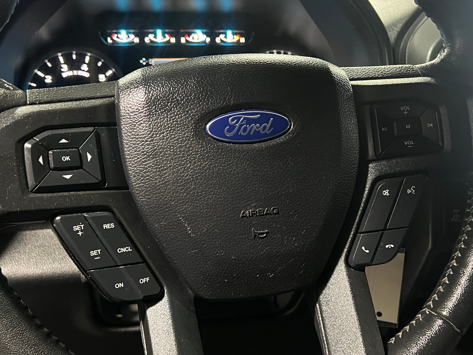 Thumbnail: 2020 Ford Econoline - 5