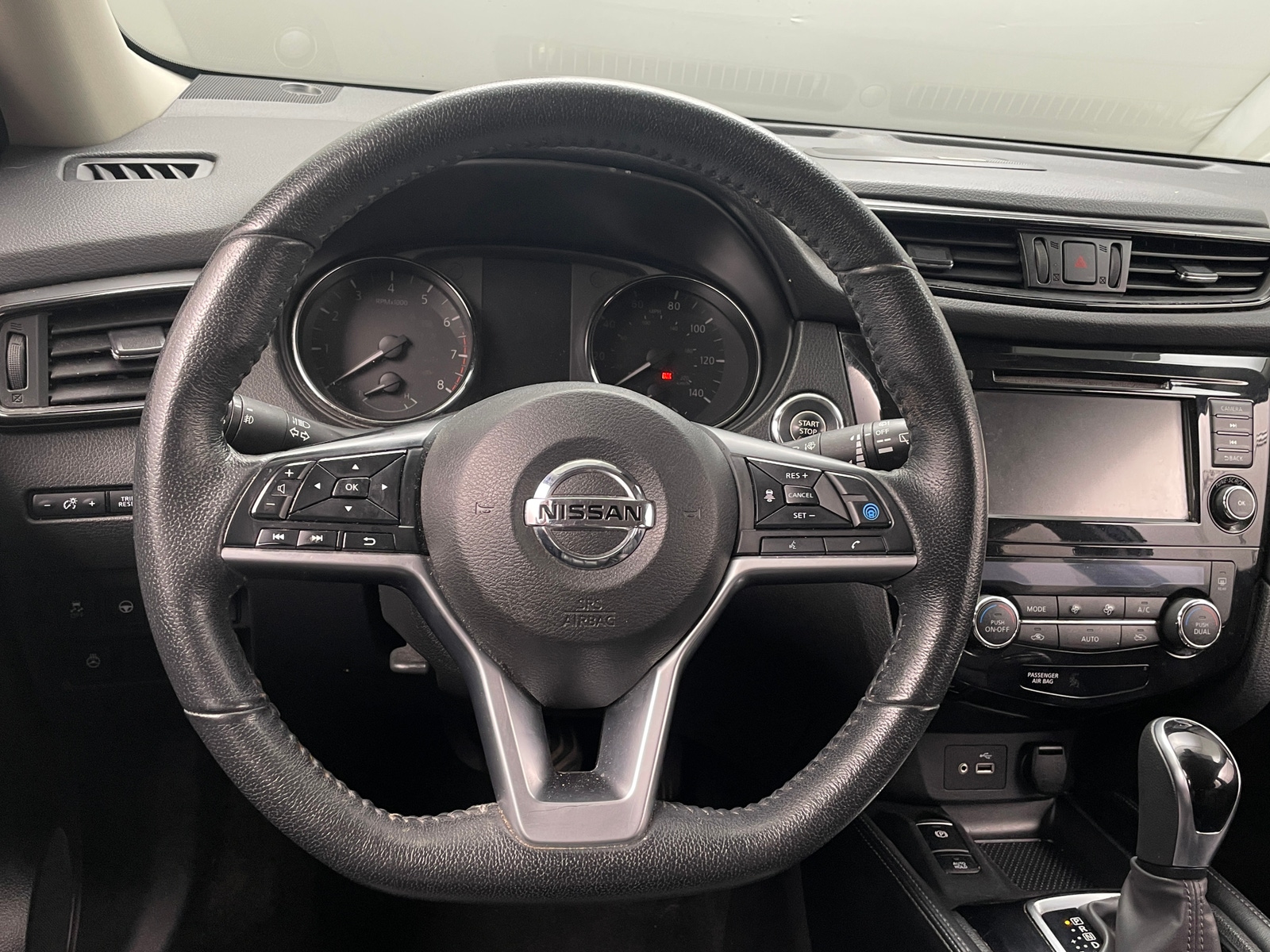 Thumbnail: 2019 Nissan Rogue - 4