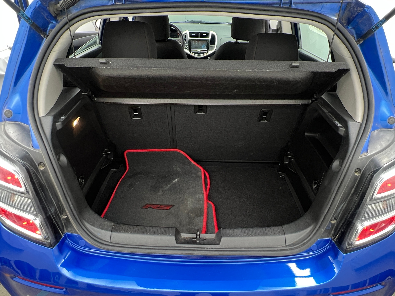 Thumbnail: 2017 Chevrolet Sonic - 7