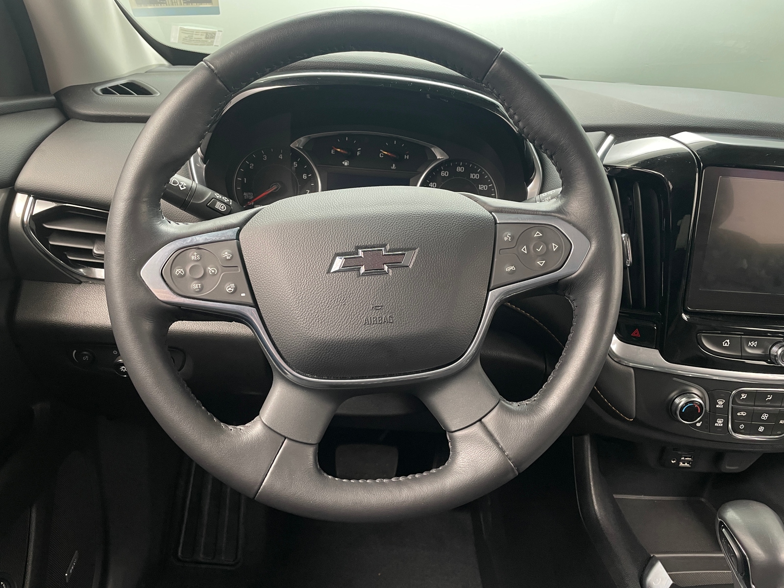 Thumbnail: 2021 Chevrolet Traverse - 4