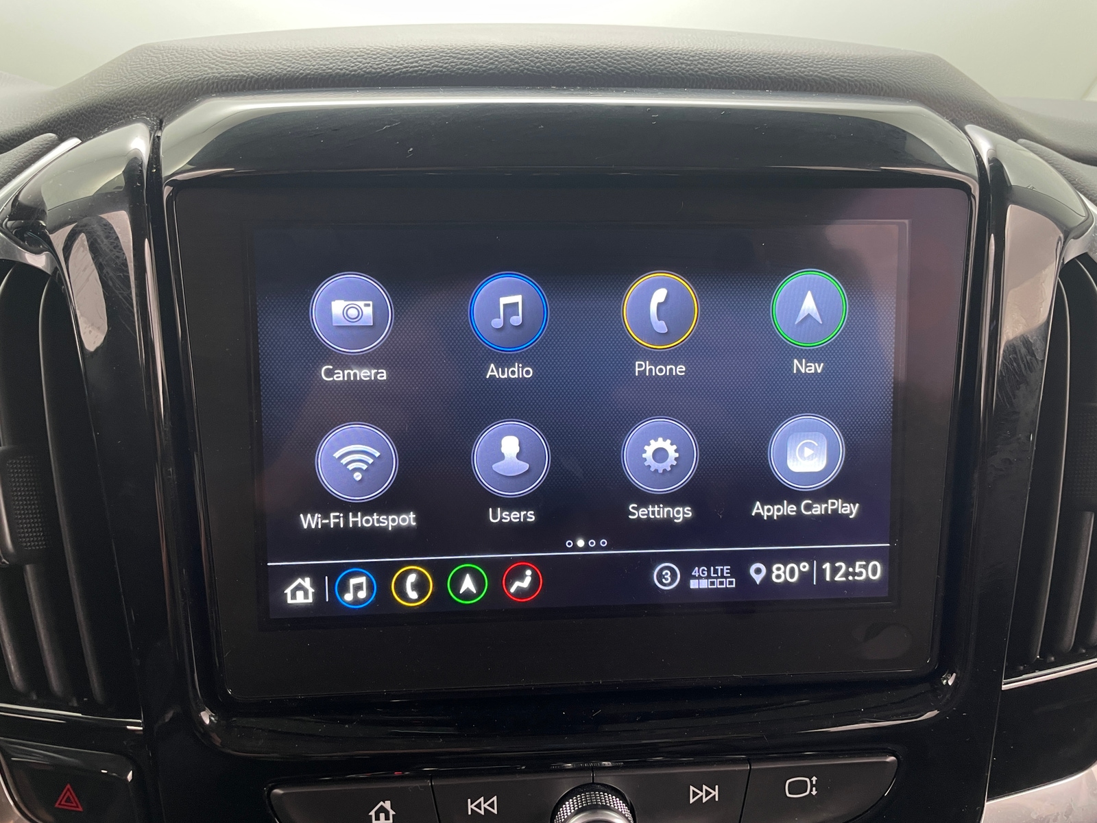 Thumbnail: 2021 Chevrolet Traverse - 3