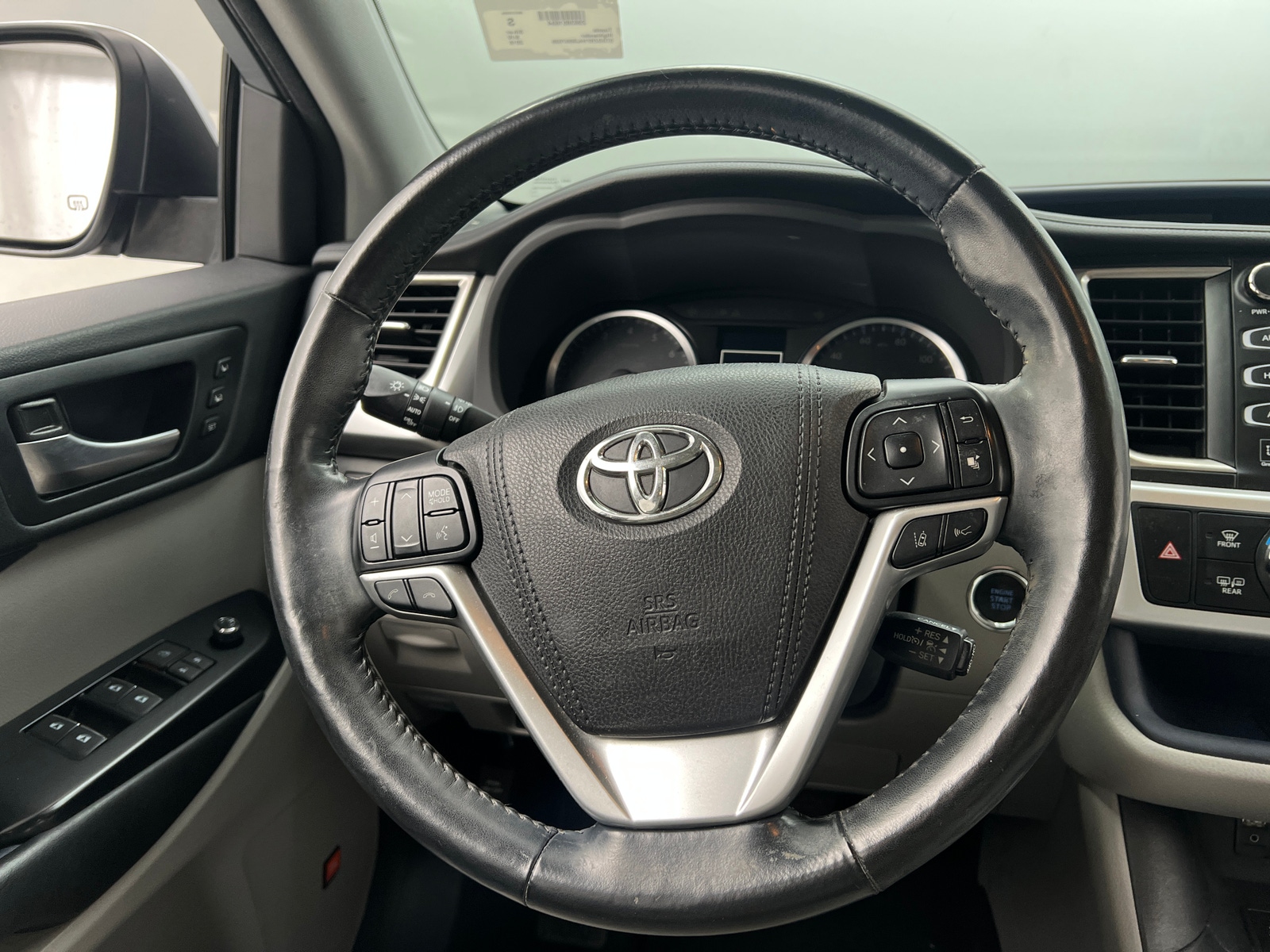 Thumbnail: 2018 Toyota Highlander - 4