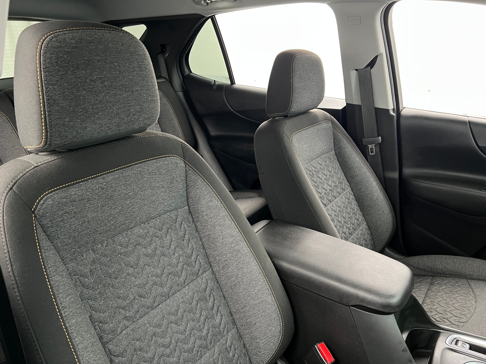 Thumbnail: 2022 Chevrolet Equinox - 2