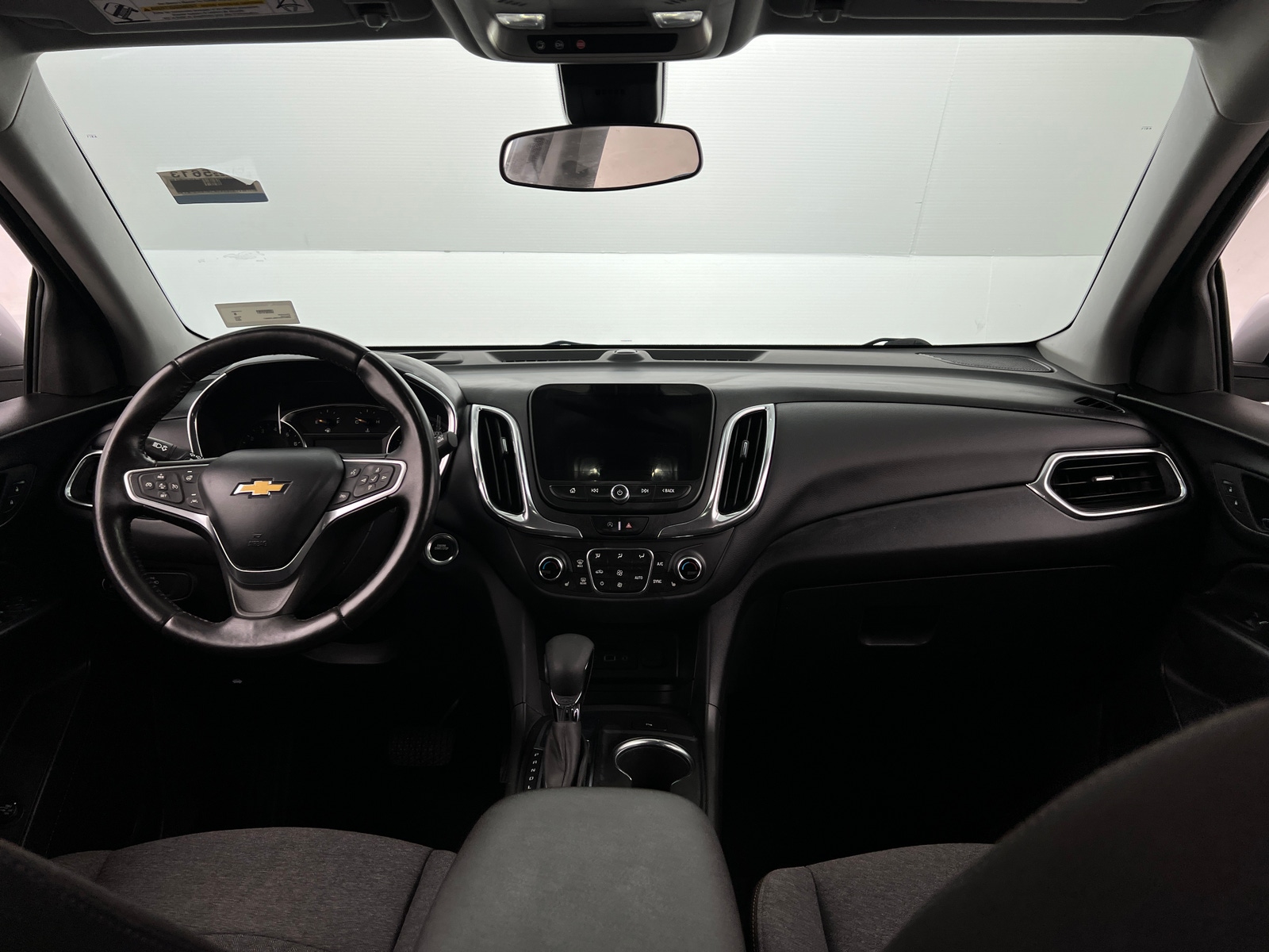 Thumbnail: 2022 Chevrolet Equinox - 3