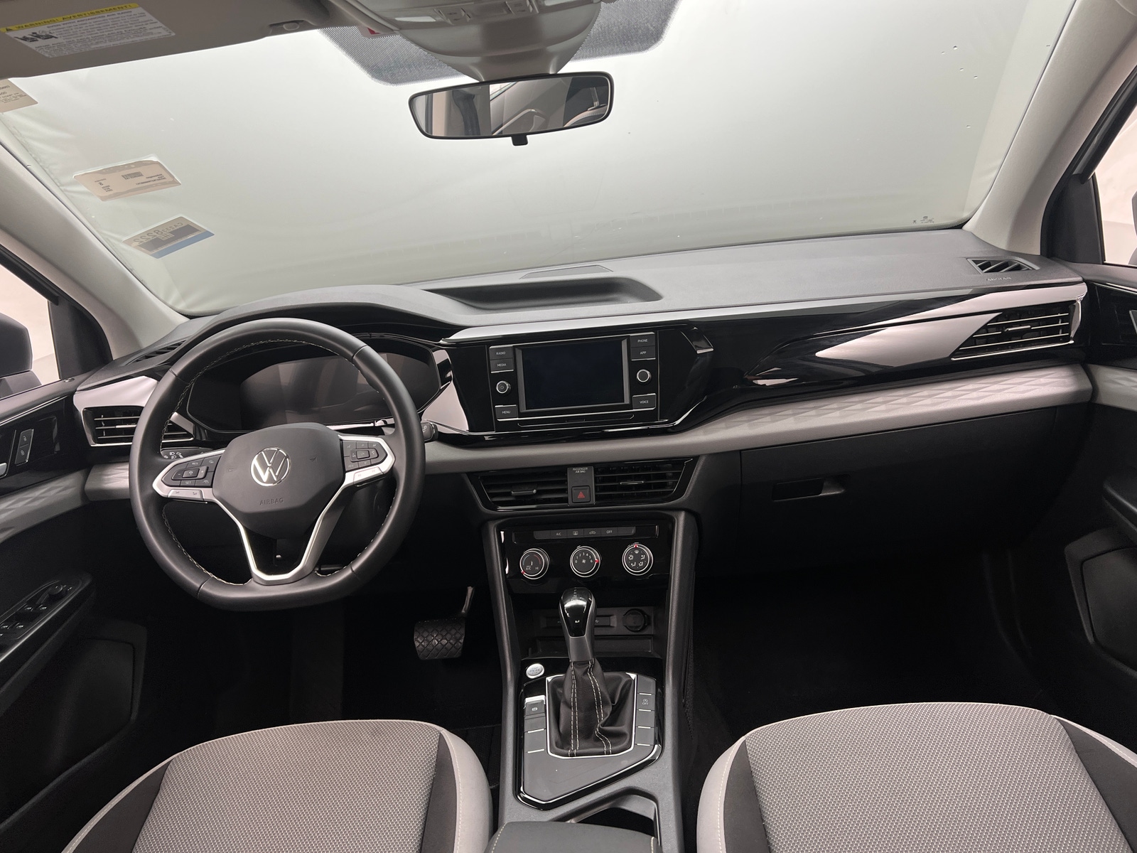 Thumbnail: 2024 Volkswagen Taos - 3