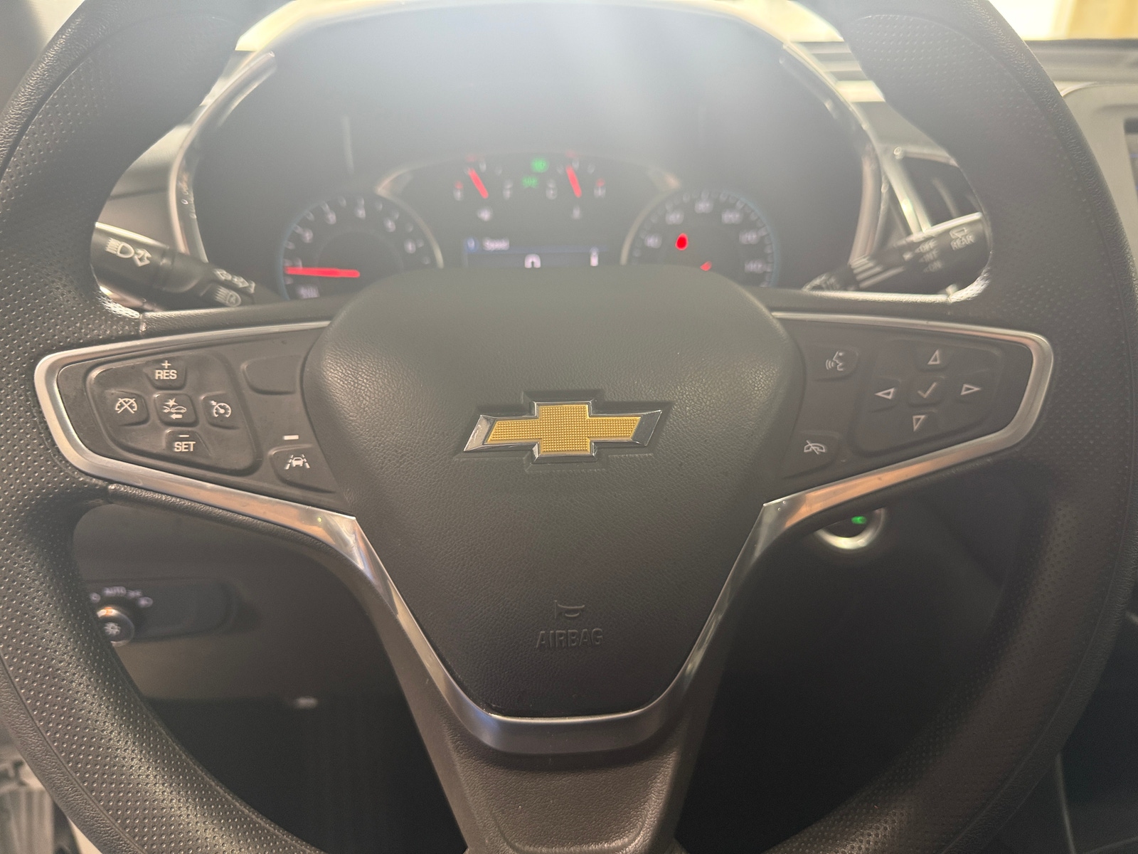 Thumbnail: 2023 Chevrolet Equinox - 5