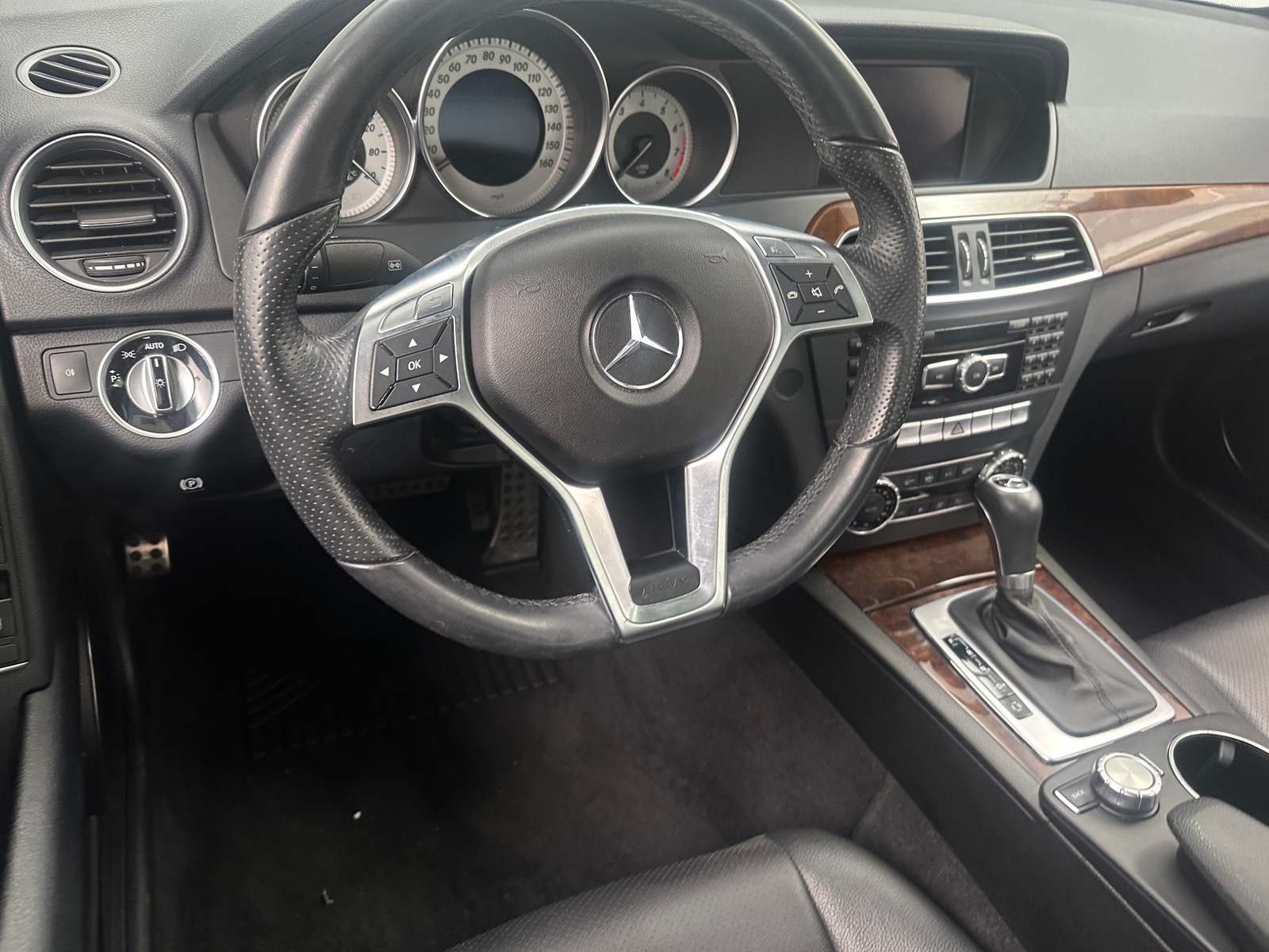 Thumbnail: 2014 Mercedes-Benz C-Class - 4