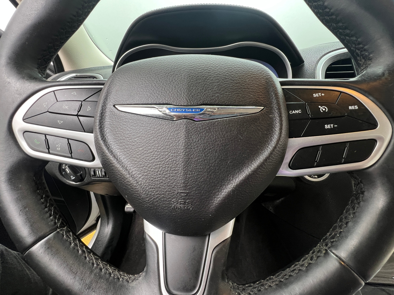 Thumbnail: 2018 Chrysler 300 - 4