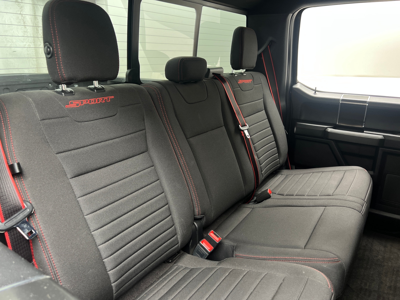 Thumbnail: 2018 Ford Econoline - 6