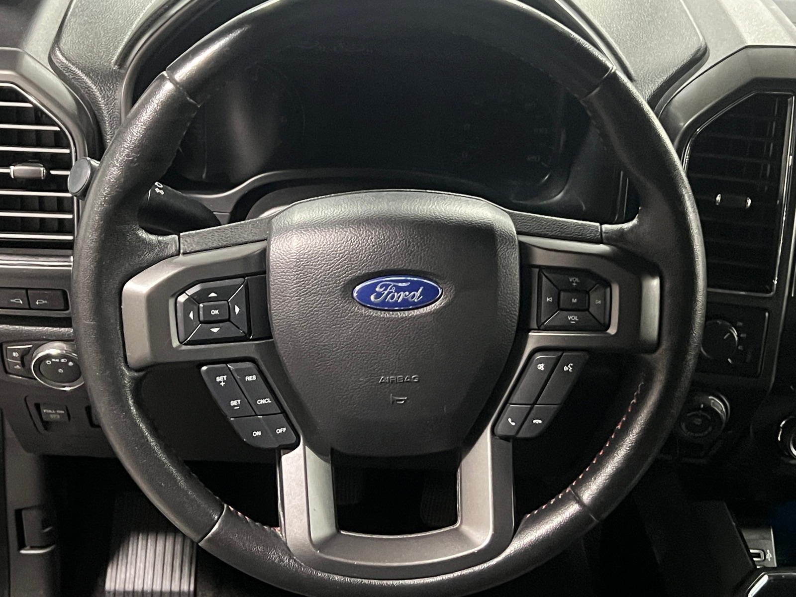 Thumbnail: 2018 Ford Econoline - 5