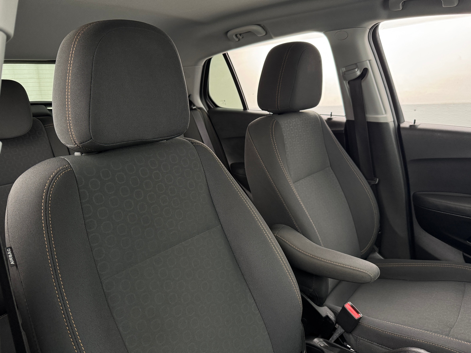 Thumbnail: 2019 Chevrolet Trax - 2