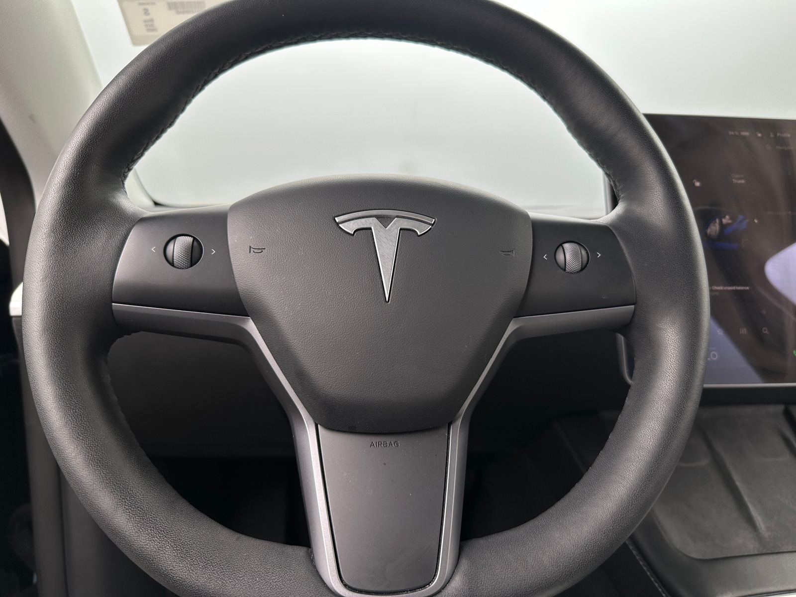 Thumbnail: 2022 Tesla Model Y - 4