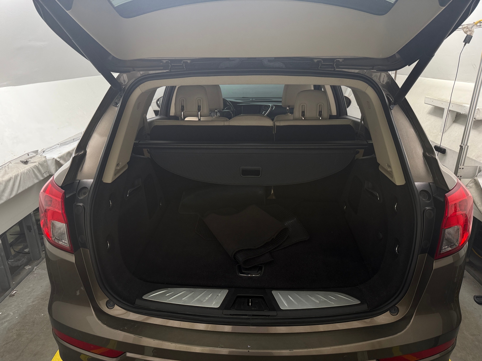 Thumbnail: 2017 Buick Envision - 6