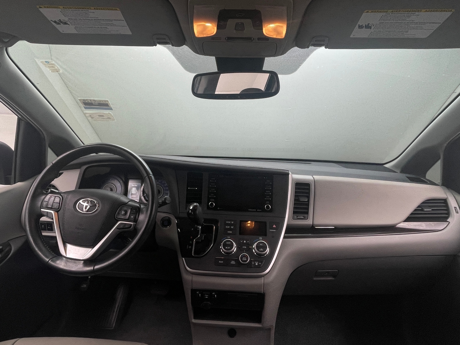 Thumbnail: 2020 Toyota Sienna - 3