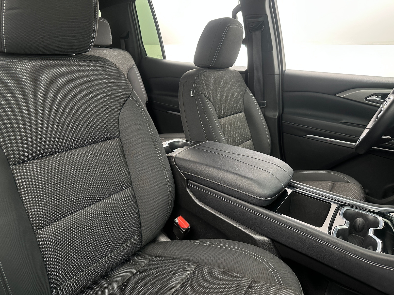 Thumbnail: 2025 Chevrolet Traverse - 2