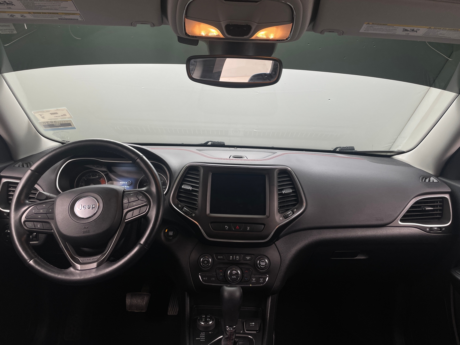 Thumbnail: 2021 Jeep Cherokee - 3