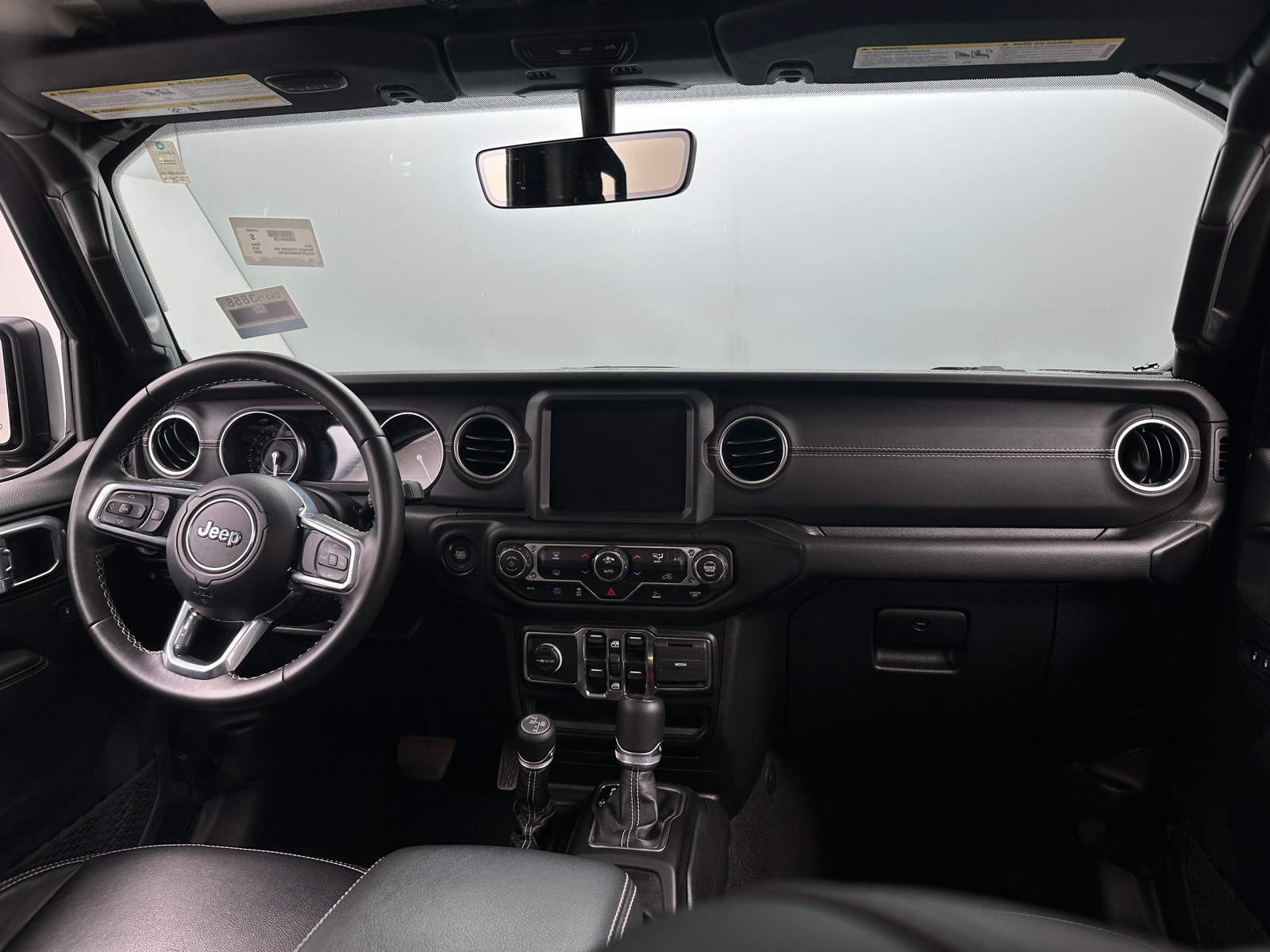 Thumbnail: 2022 Jeep Wrangler - 3
