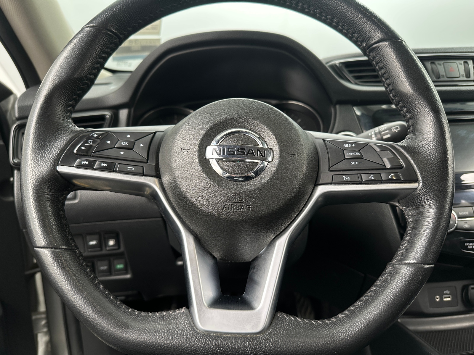 Thumbnail: 2018 Nissan Rogue - 5