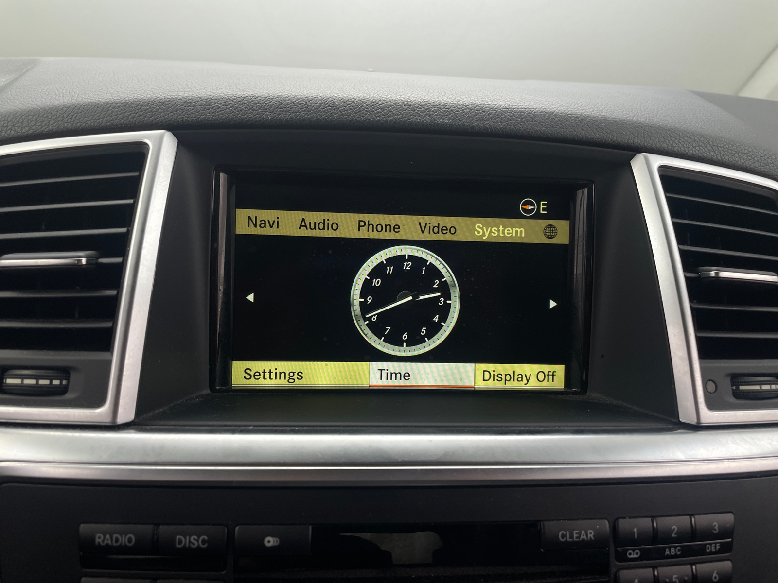 Thumbnail: 2012 Mercedes-Benz M-Class - 3