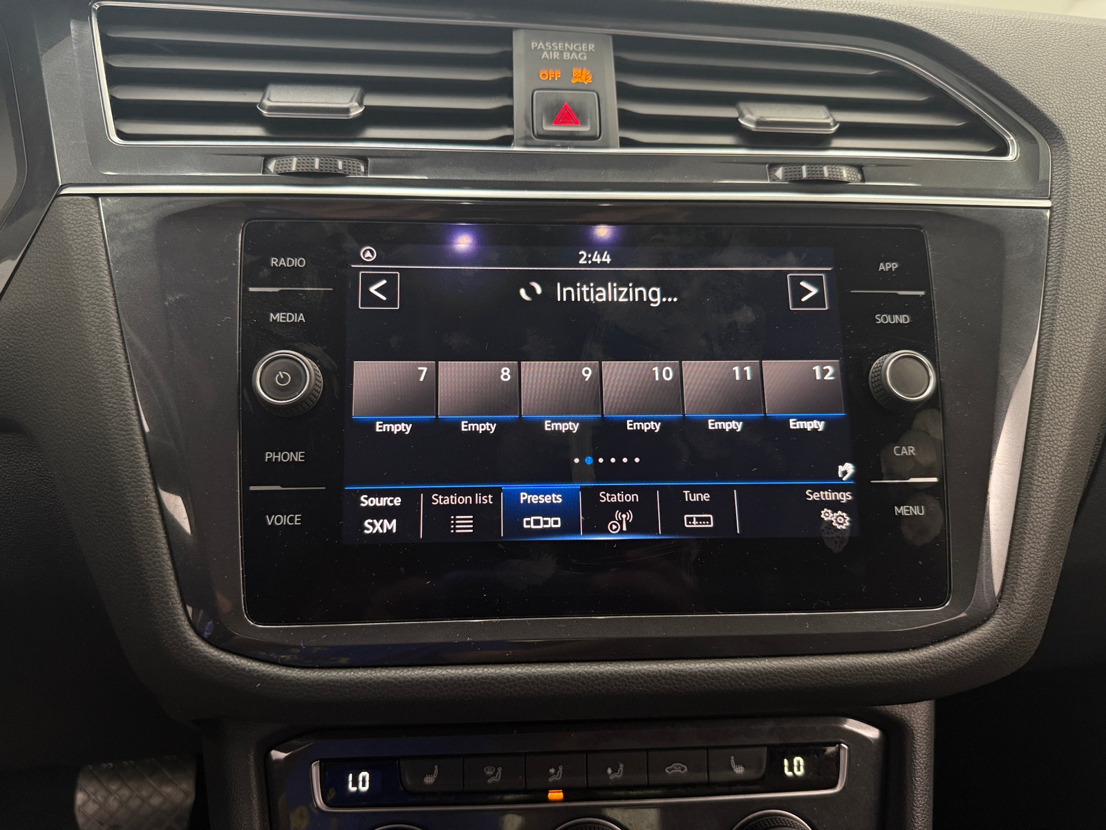 Thumbnail: 2021 Volkswagen Tiguan - 3