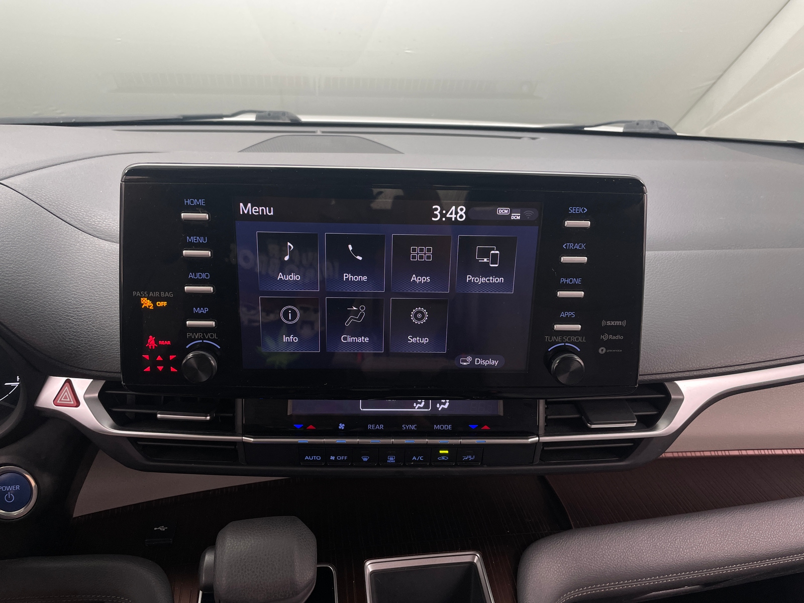 Thumbnail: 2022 Toyota Sienna - 4