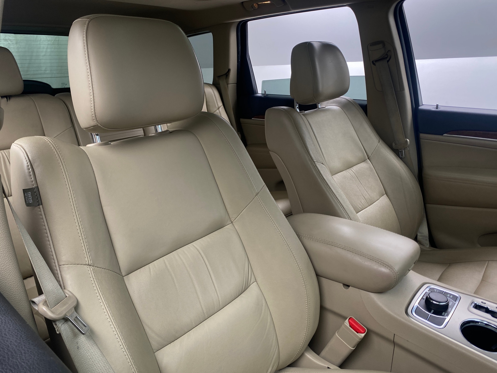 Thumbnail: 2012 Jeep Grand Cherokee - 2