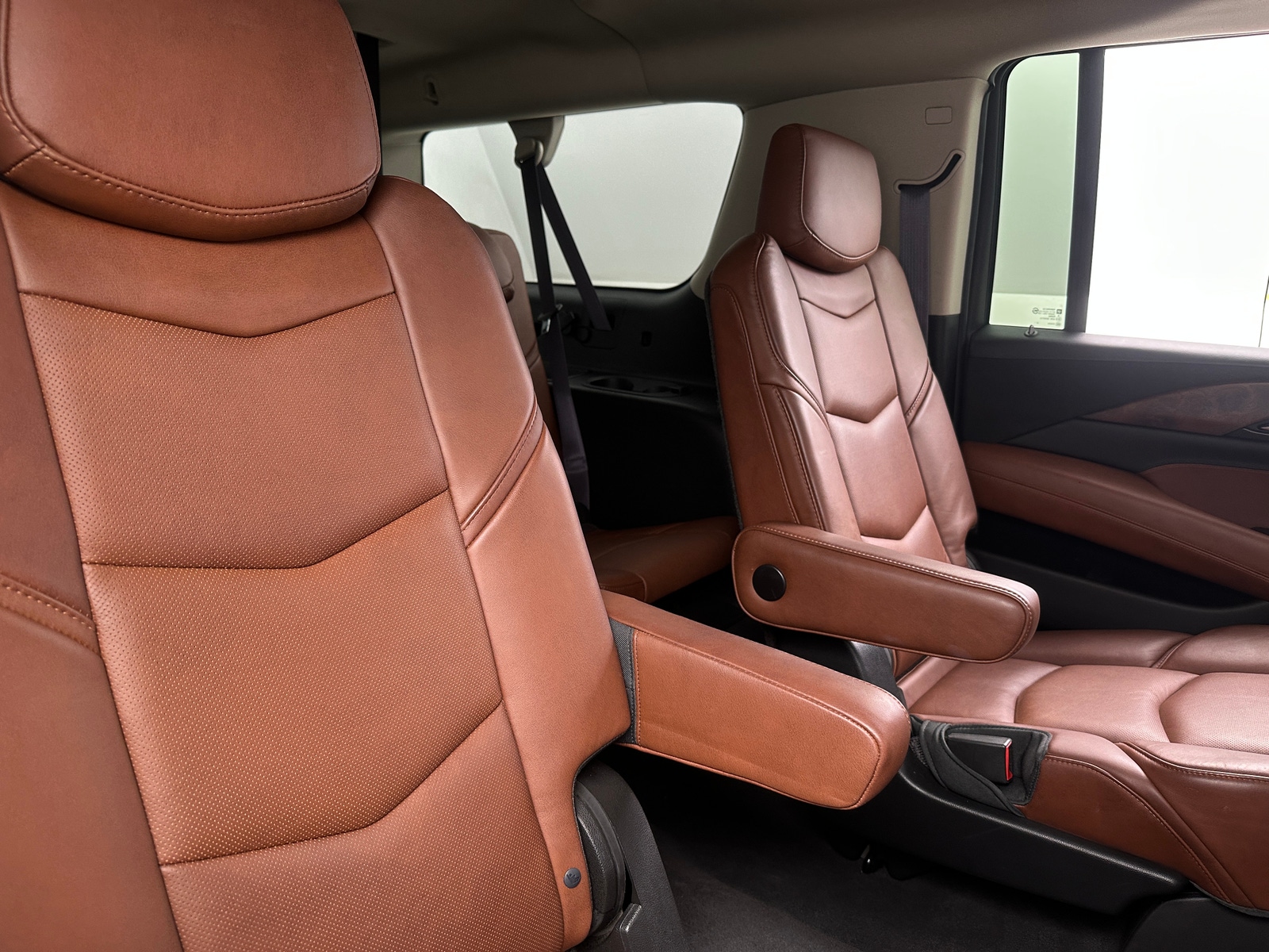 Thumbnail: 2015 Cadillac Escalade - 5