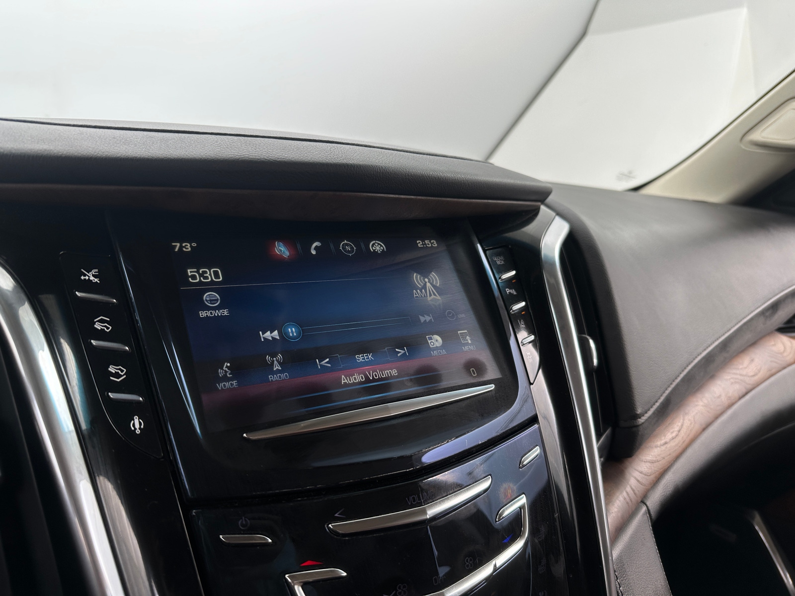 Thumbnail: 2015 Cadillac Escalade - 3