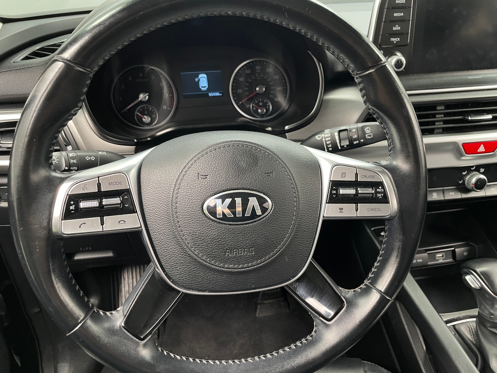Thumbnail: 2020 Kia Telluride - 4
