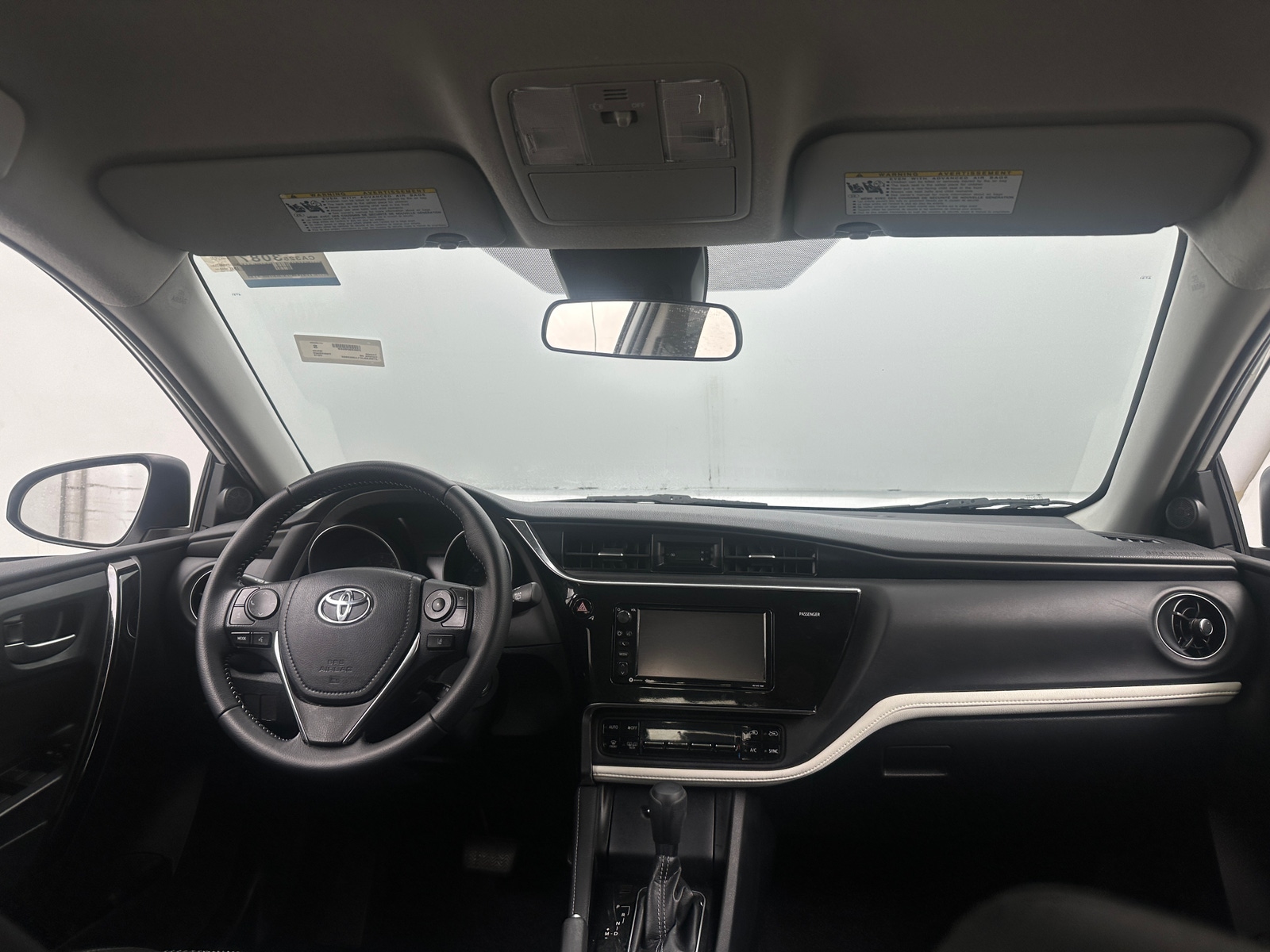 Thumbnail: 2018 Toyota Corolla iM - 3