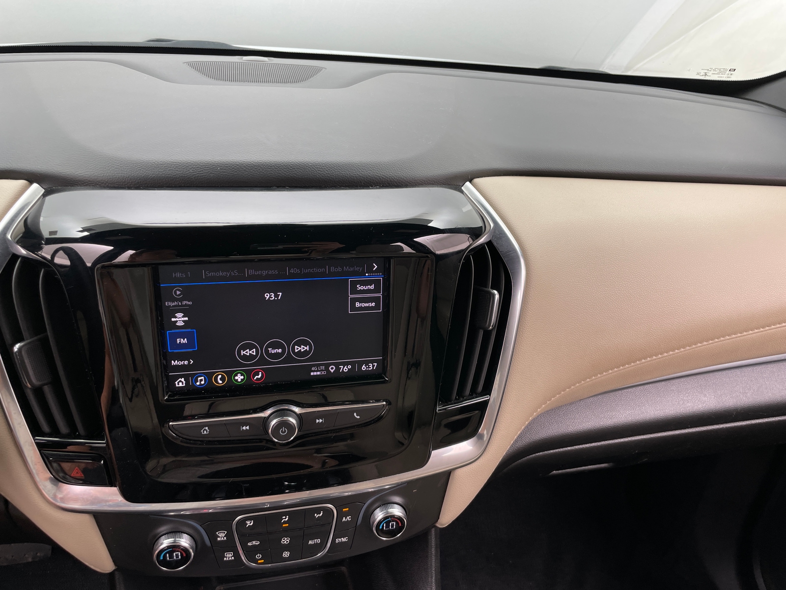 Thumbnail: 2022 Chevrolet Traverse - 4