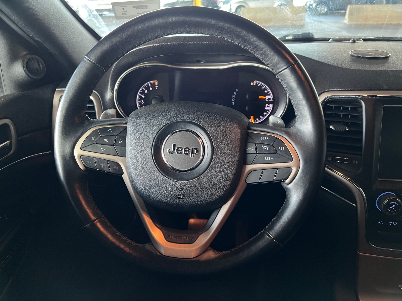 Thumbnail: 2014 Jeep Grand Cherokee - 4