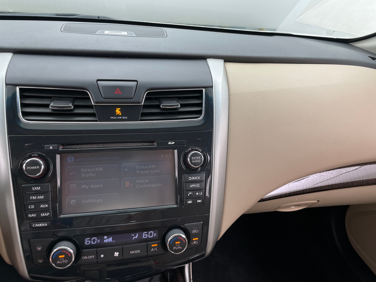Thumbnail: 2015 Nissan Altima - 3