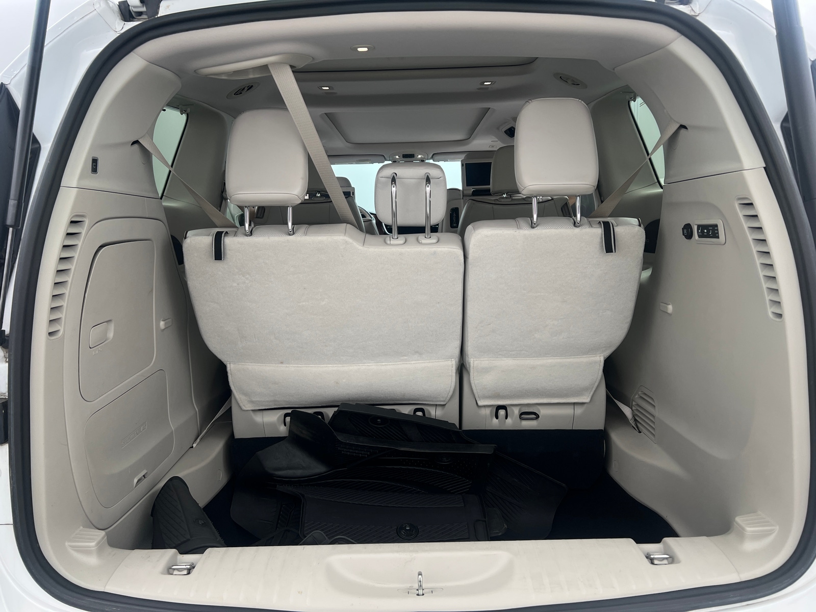 Thumbnail: 2018 Chrysler Pacifica - 6