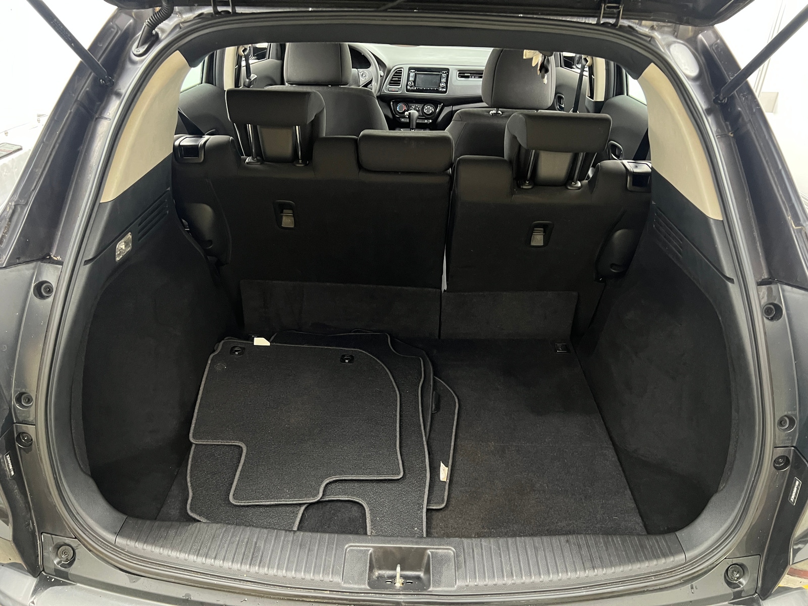 Thumbnail: 2016 Honda HR-V - 7