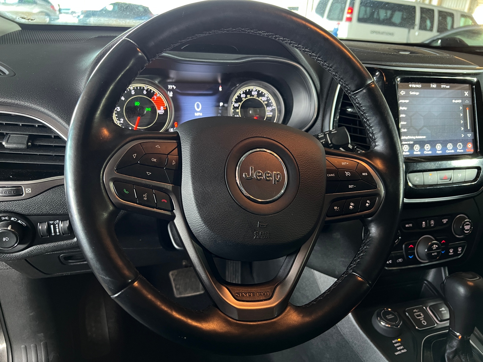 Thumbnail: 2021 Jeep Cherokee - 4