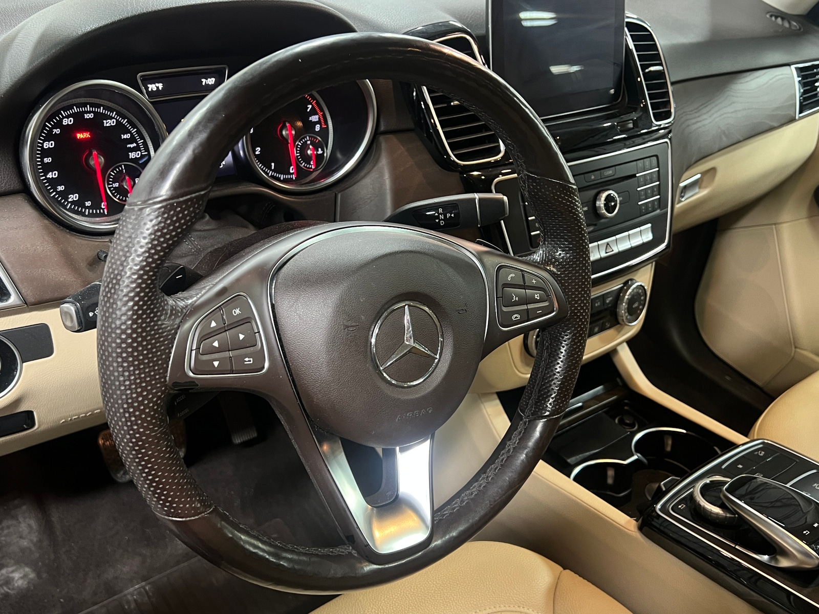 Thumbnail: 2018 Mercedes-Benz GLE - 4