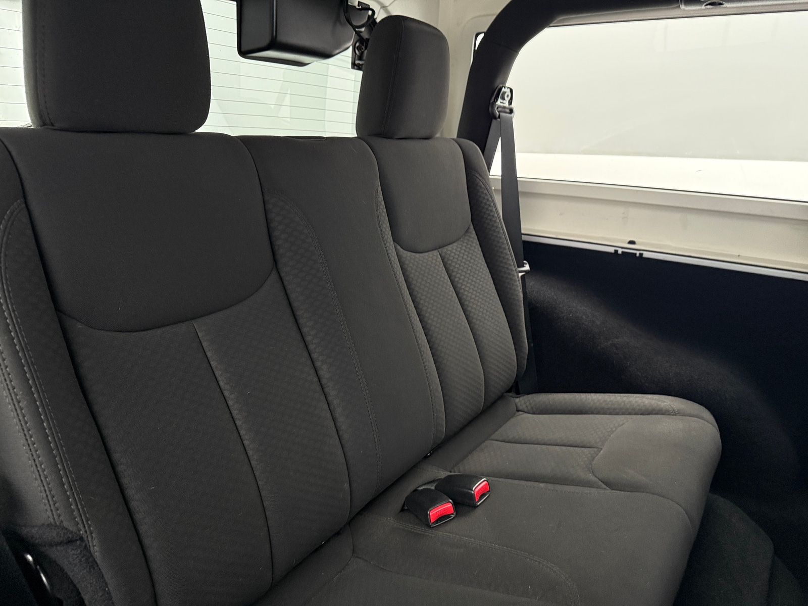 Thumbnail: 2016 Jeep Wrangler - 6