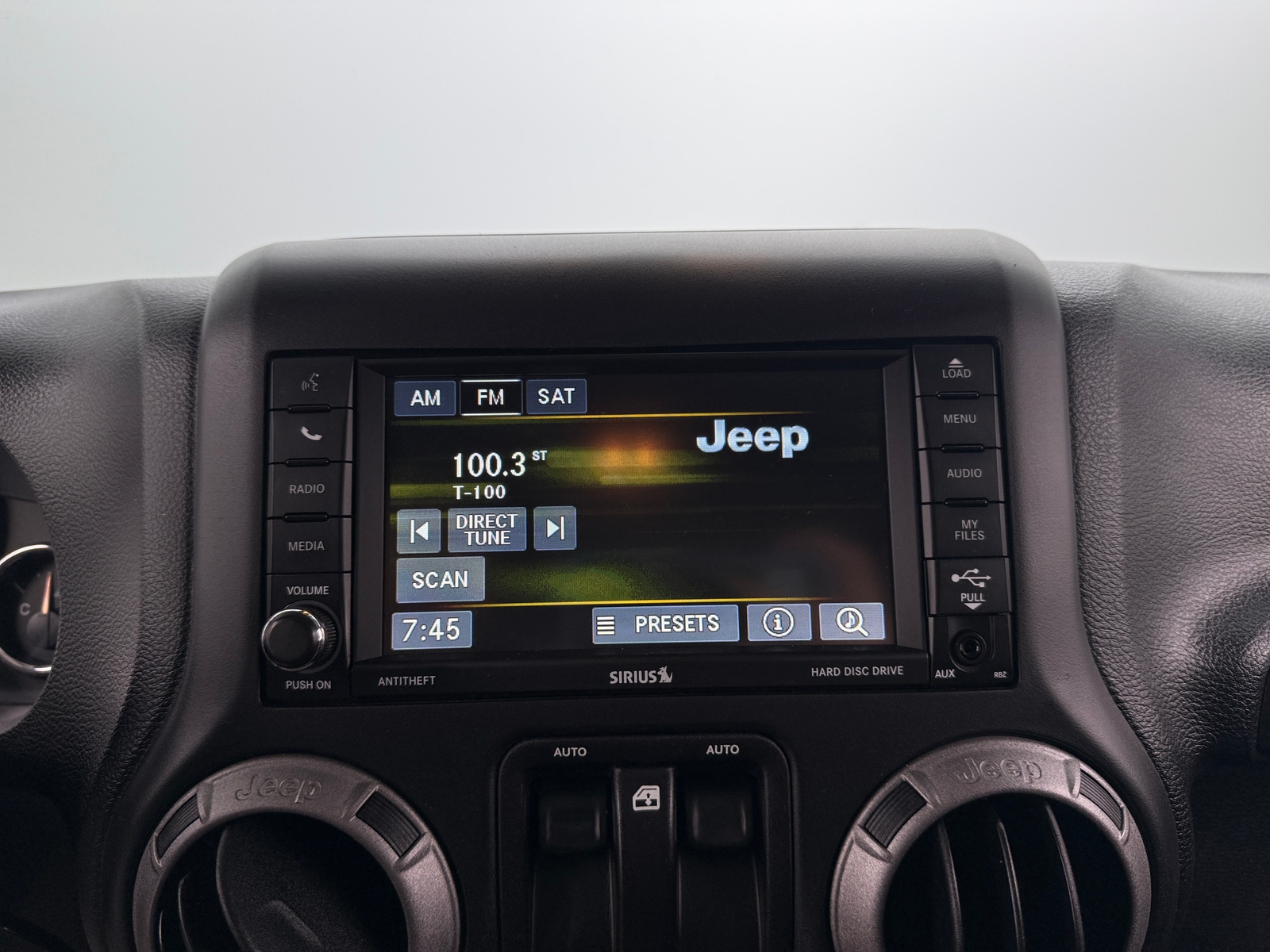 Thumbnail: 2016 Jeep Wrangler - 4