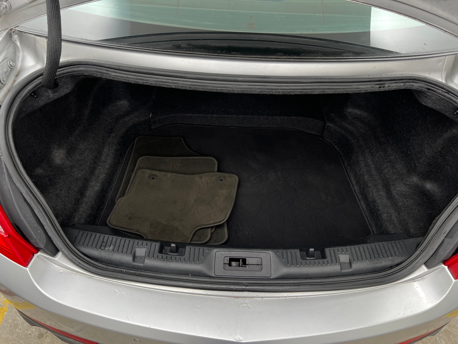 Thumbnail: 2013 Lincoln MKS - 6