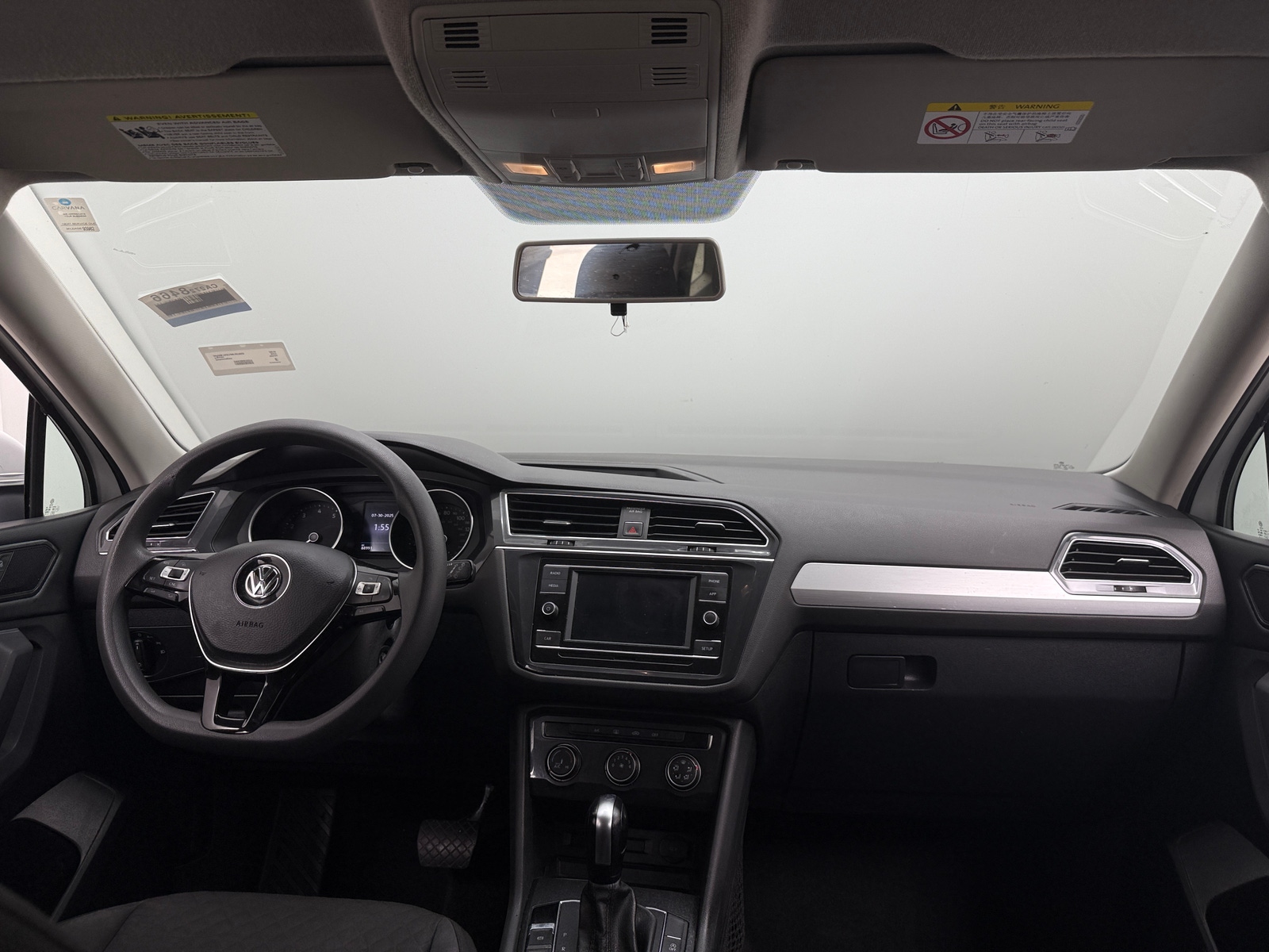 Thumbnail: 2018 Volkswagen Tiguan - 3