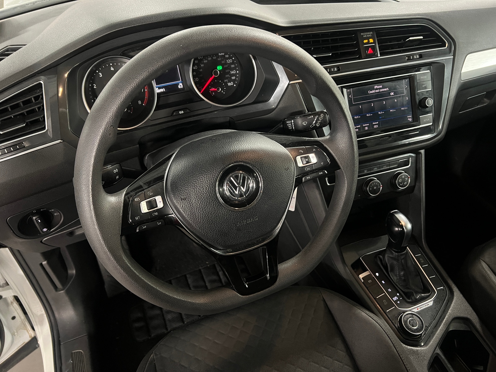 Thumbnail: 2018 Volkswagen Tiguan - 5