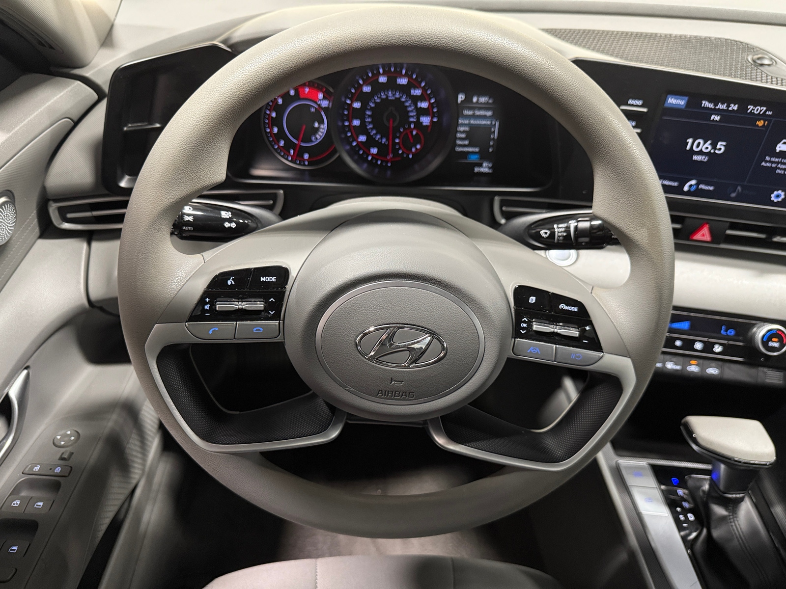 Thumbnail: 2023 Hyundai Elantra - 5