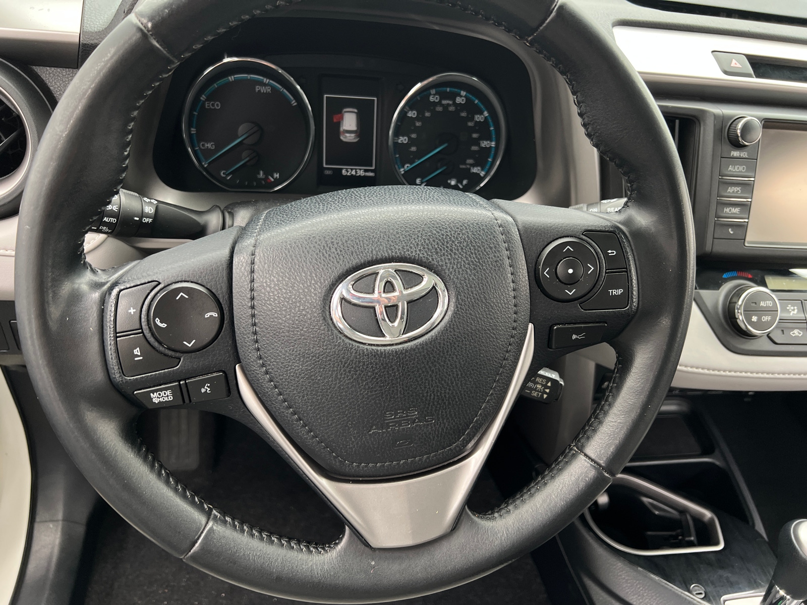 Thumbnail: 2017 Toyota RAV4 - 4